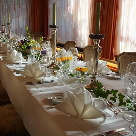 Hotel Restaurant Thum 3*